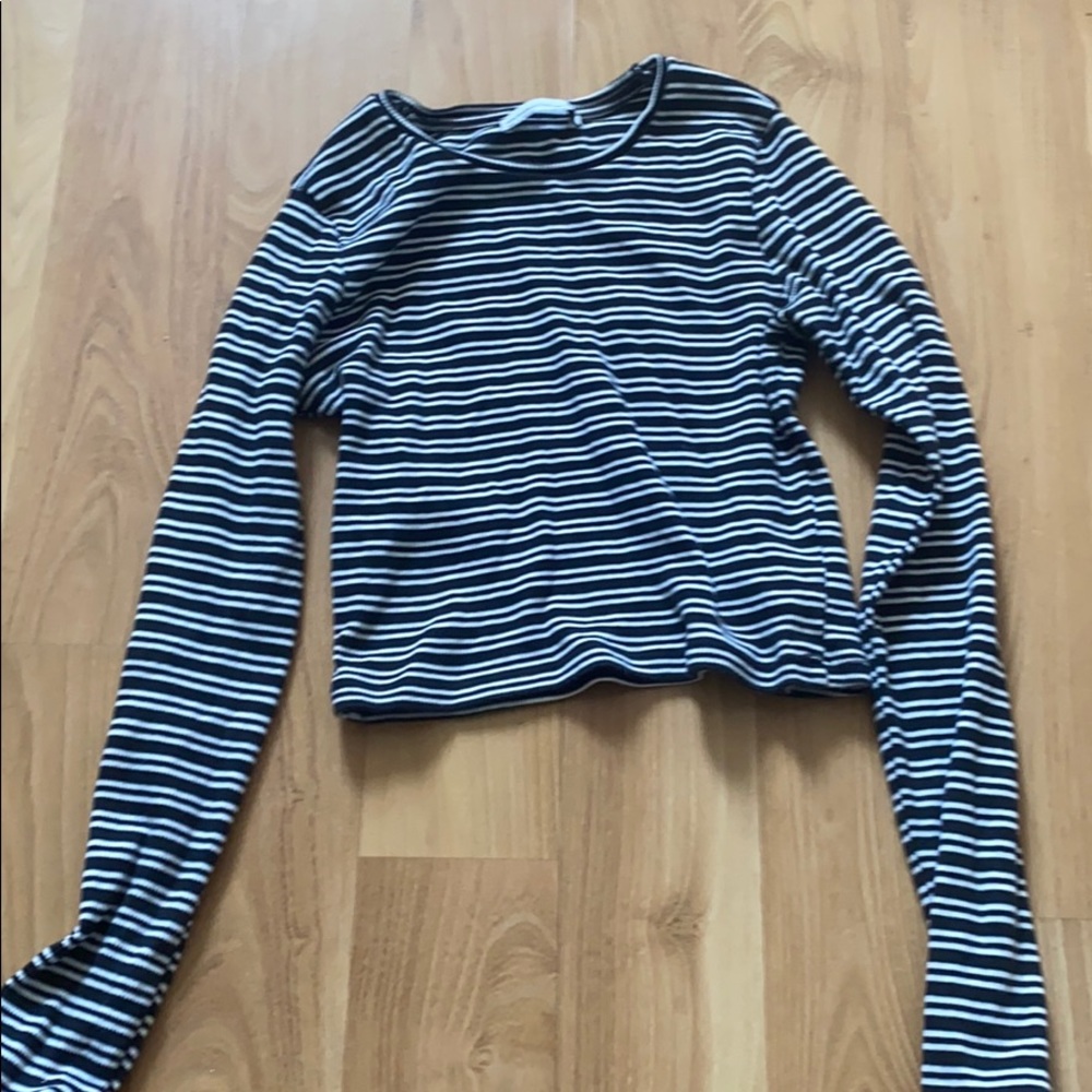 Cropped Long Sleeve Shirt